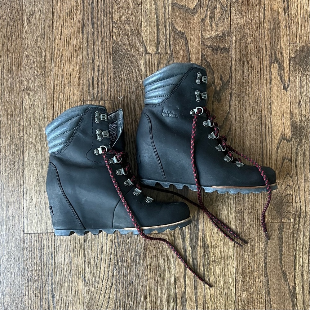 Women Sorel Joan of Arctic Wedge Bootie